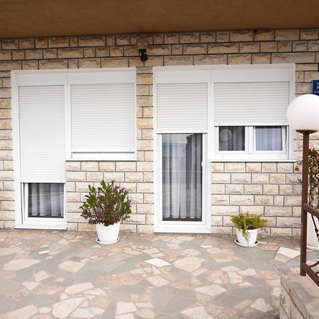 Apartment Beky Podstrana Bagian luar foto