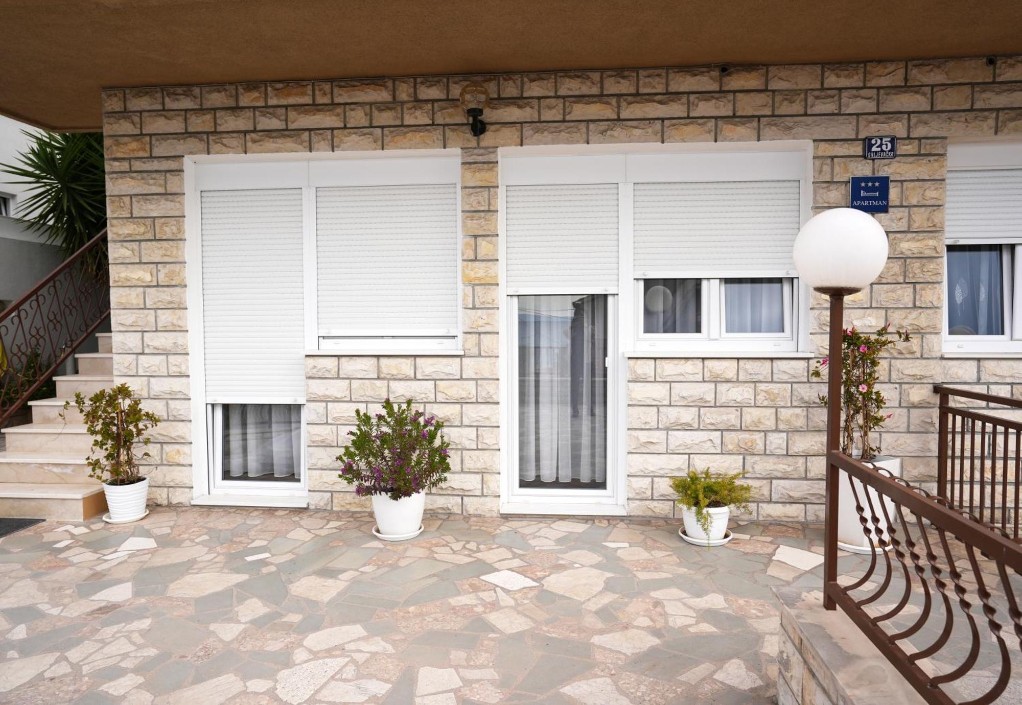 Apartment Beky Podstrana Bagian luar foto