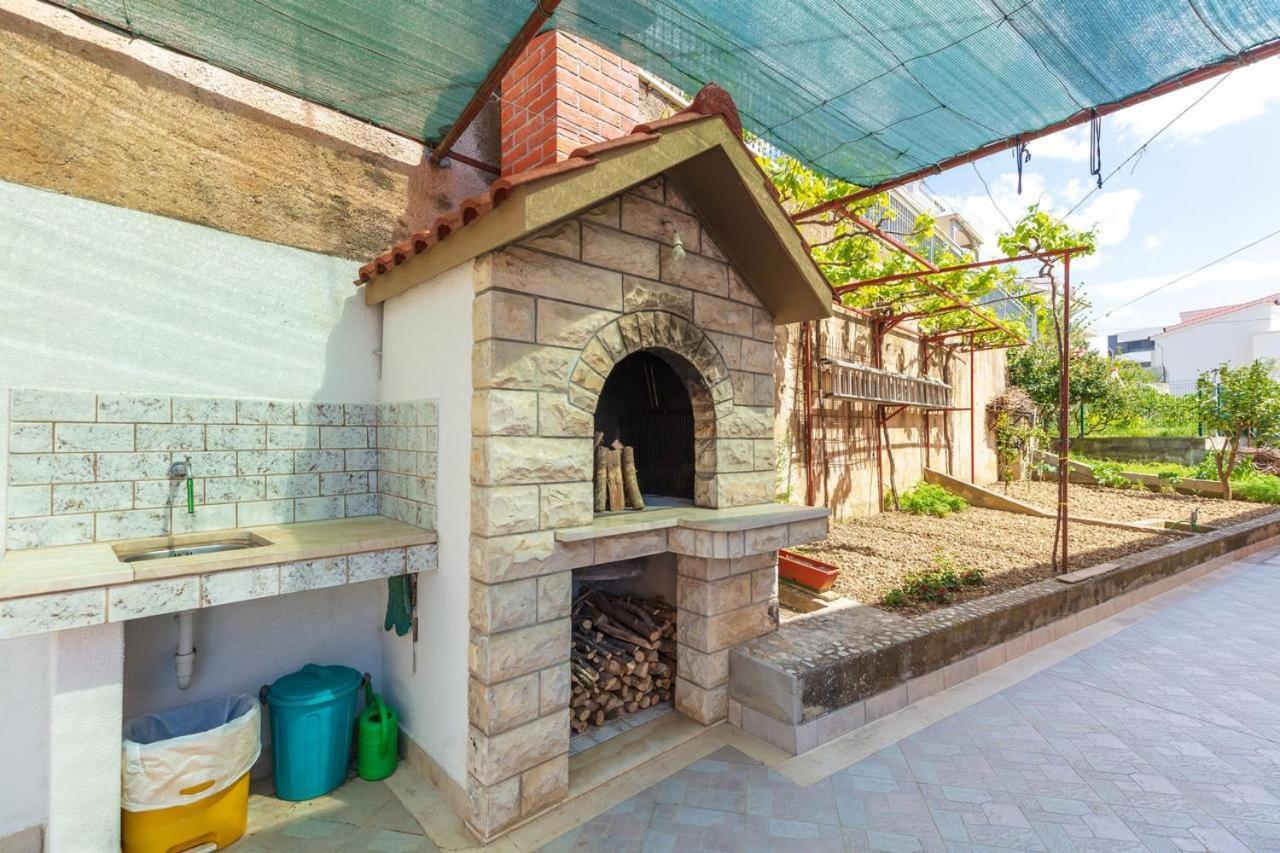 Apartment Beky Podstrana Bagian luar foto